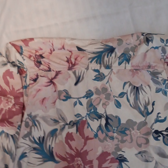 Flower blouse wrap - Picture 4 of 4